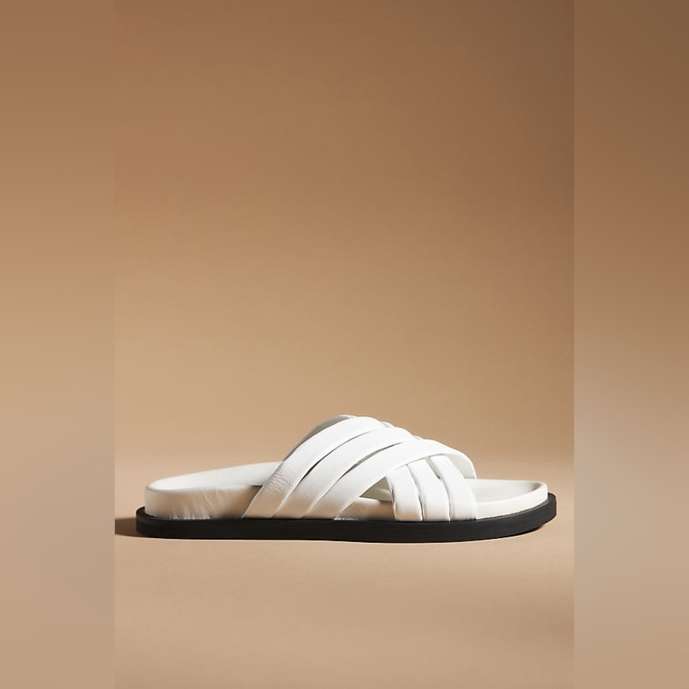 NWT CAVERLEY Josie Slides